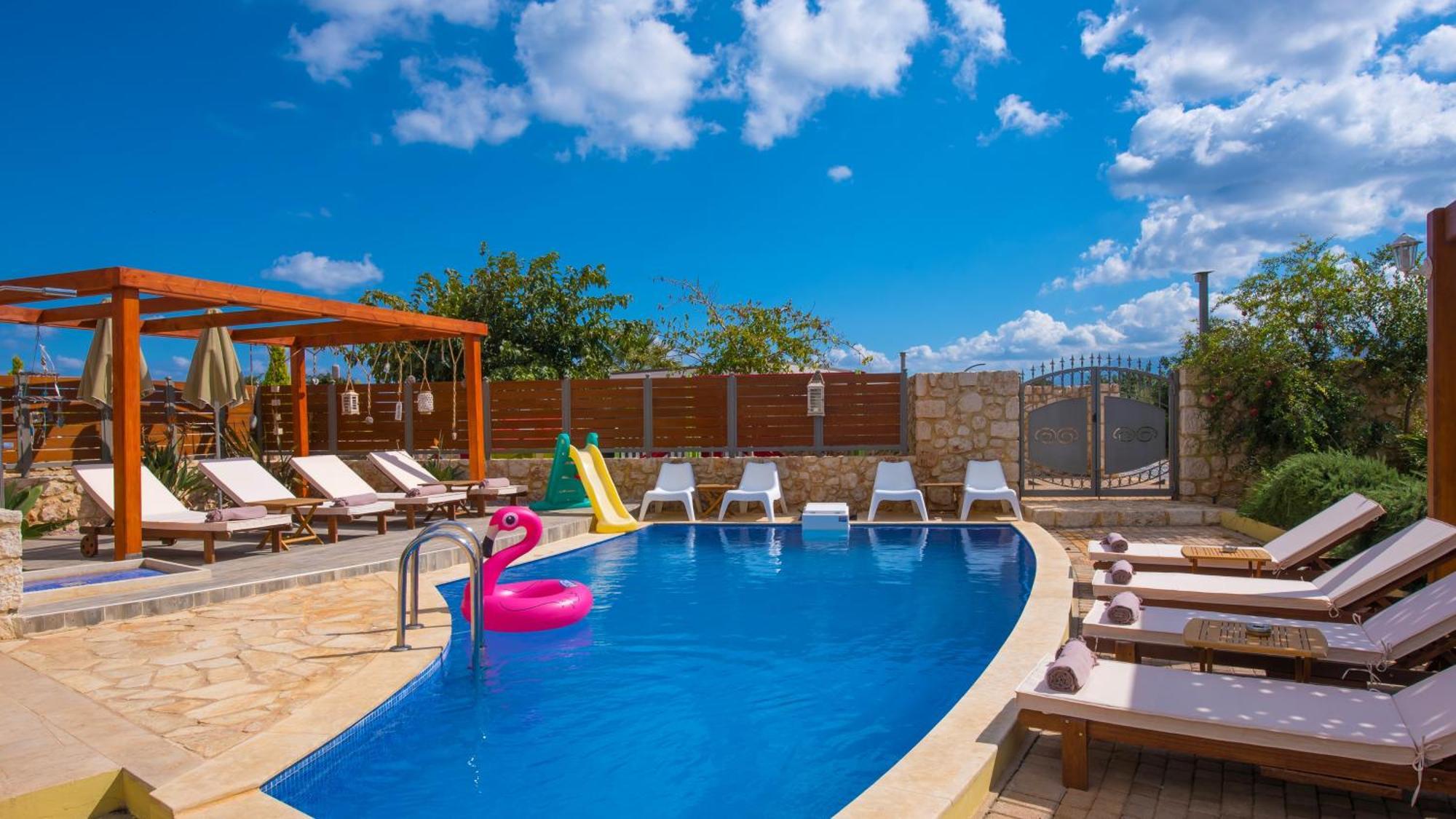 Sunshine Villa With Private Pool By Estia แอร์ซอนิสซอส ภายนอก รูปภาพ